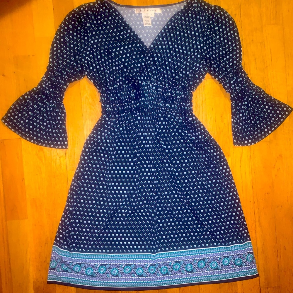 Max Studio stretch v-neck dress. Perfect for Fall!
